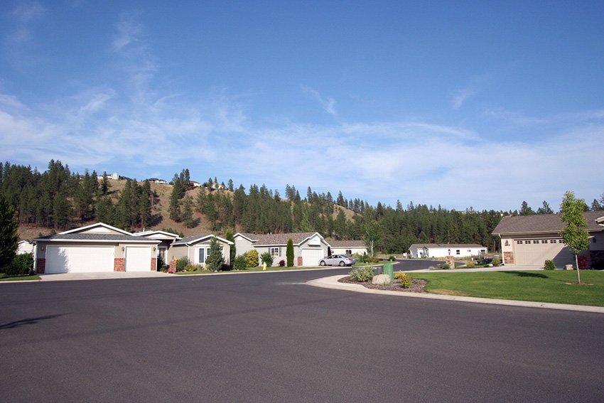 Creek Park     VIEW DETAILS   >